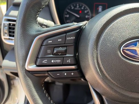 Used 2025 Subaru Outback Limited AWD/4WD image 26