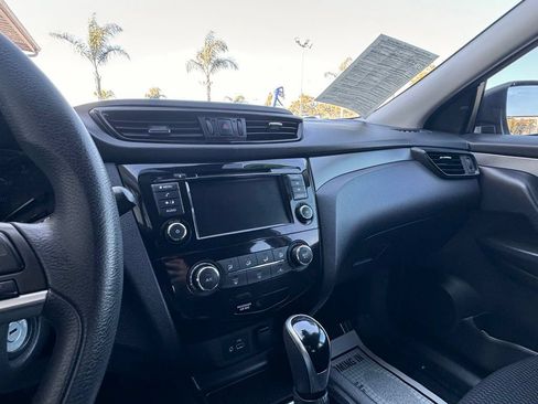 Used 2020 Nissan Rogue Sport S FWD image 25