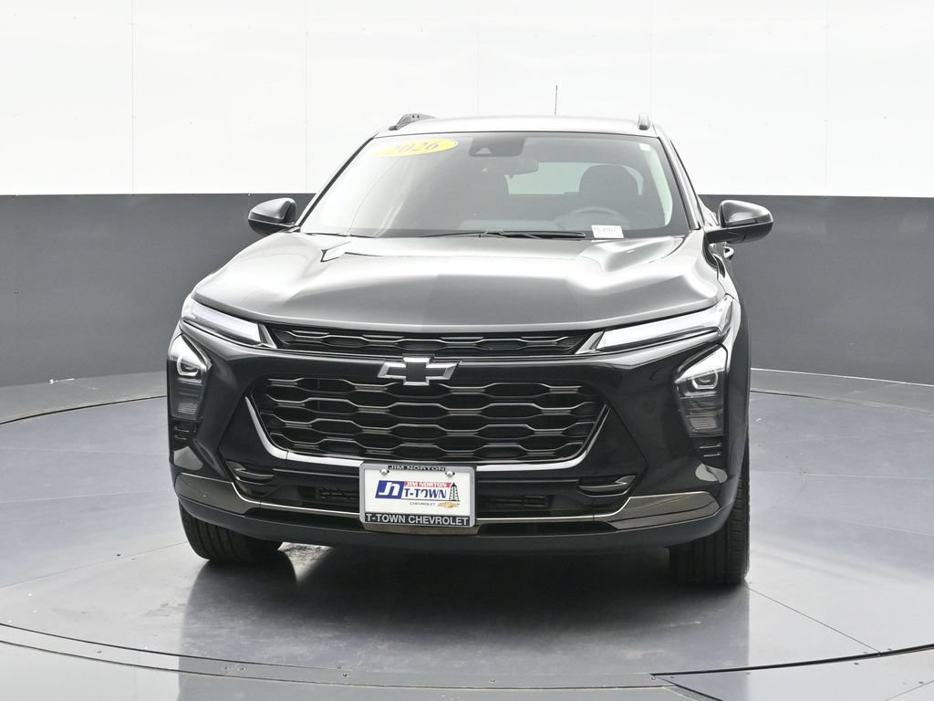 Used 2026 Chevrolet Trax ACTIV w/ Driver Confidence Package FWD image 2