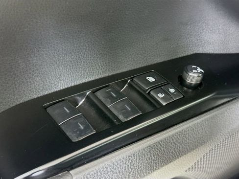 Used 2025 Toyota Camry LE image 18