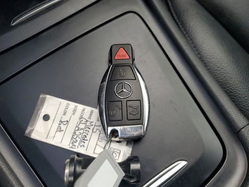 Used 2015 Mercedes-Benz GLA 250 4MATIC image 30