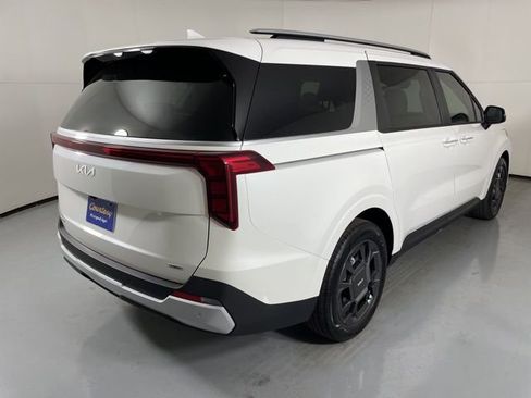 New 2026 Kia Carnival EX image 8