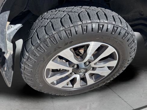 Used 2019 Toyota Tundra Limited image 36