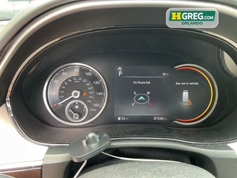 Used 2022 Genesis GV70 2.5T AWD/4WD image 15