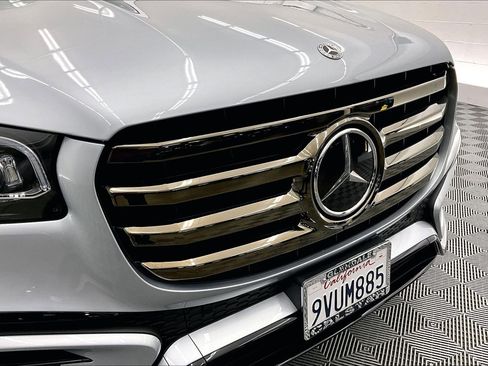 Used 2026 Mercedes-Benz GLS 450 4MATIC image 31