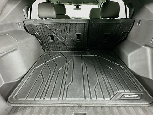 Used 2023 Chevrolet Equinox LT image 34