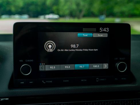 Used 2023 Honda Civic Sport image 30