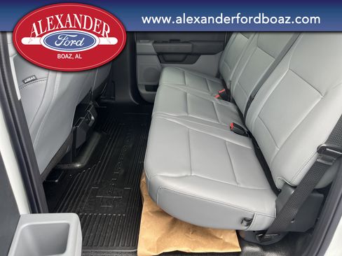 New 2025 Ford F350 XL w/ XL Chrome Package image 15