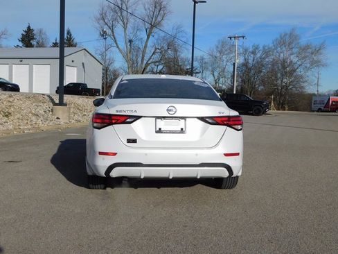 Used 2021 Nissan Sentra SV image 4