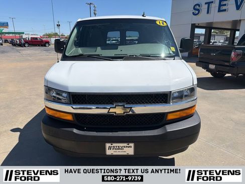Used 2018 Chevrolet Express 2500 w/ Driver Convenience Package RWD image 11