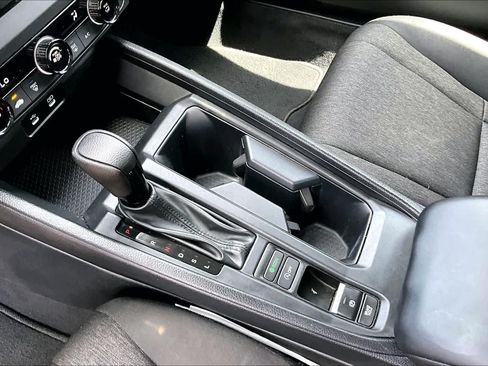 Used 2023 Honda Accord LX image 17