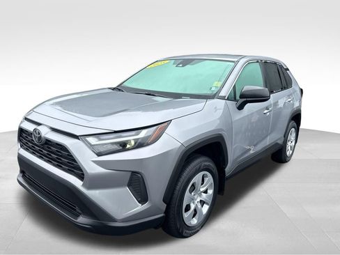 Certified 2025 Toyota RAV4 LE AWD/4WD image 1