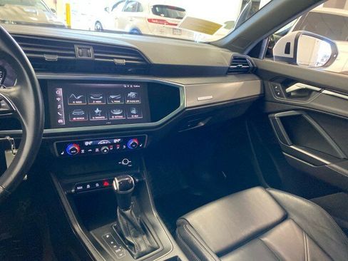Used 2023 Audi Q3 2.0T Premium w/ Black Optic Sport Package image 14