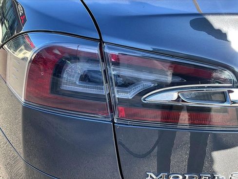 Used 2017 Tesla Model S 75D image 30