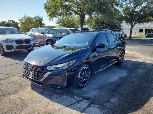 Used 2024 Nissan Sentra SR FWD image 4