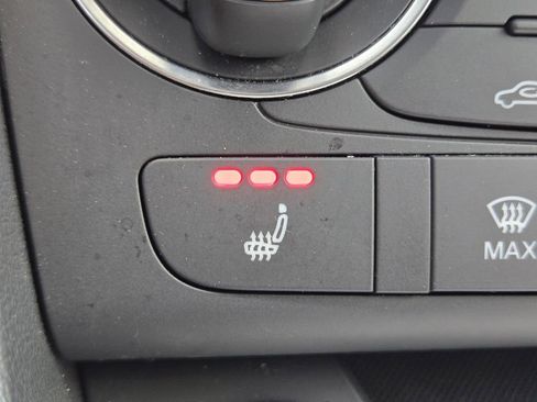 Used 2018 Audi Q3 2.0T Premium image 27