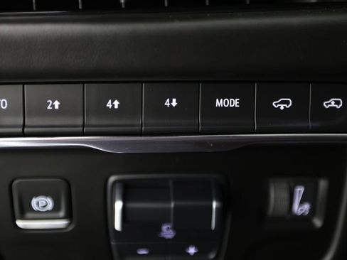 Used 2025 Cadillac Escalade Sport Platinum AWD/4WD image 31