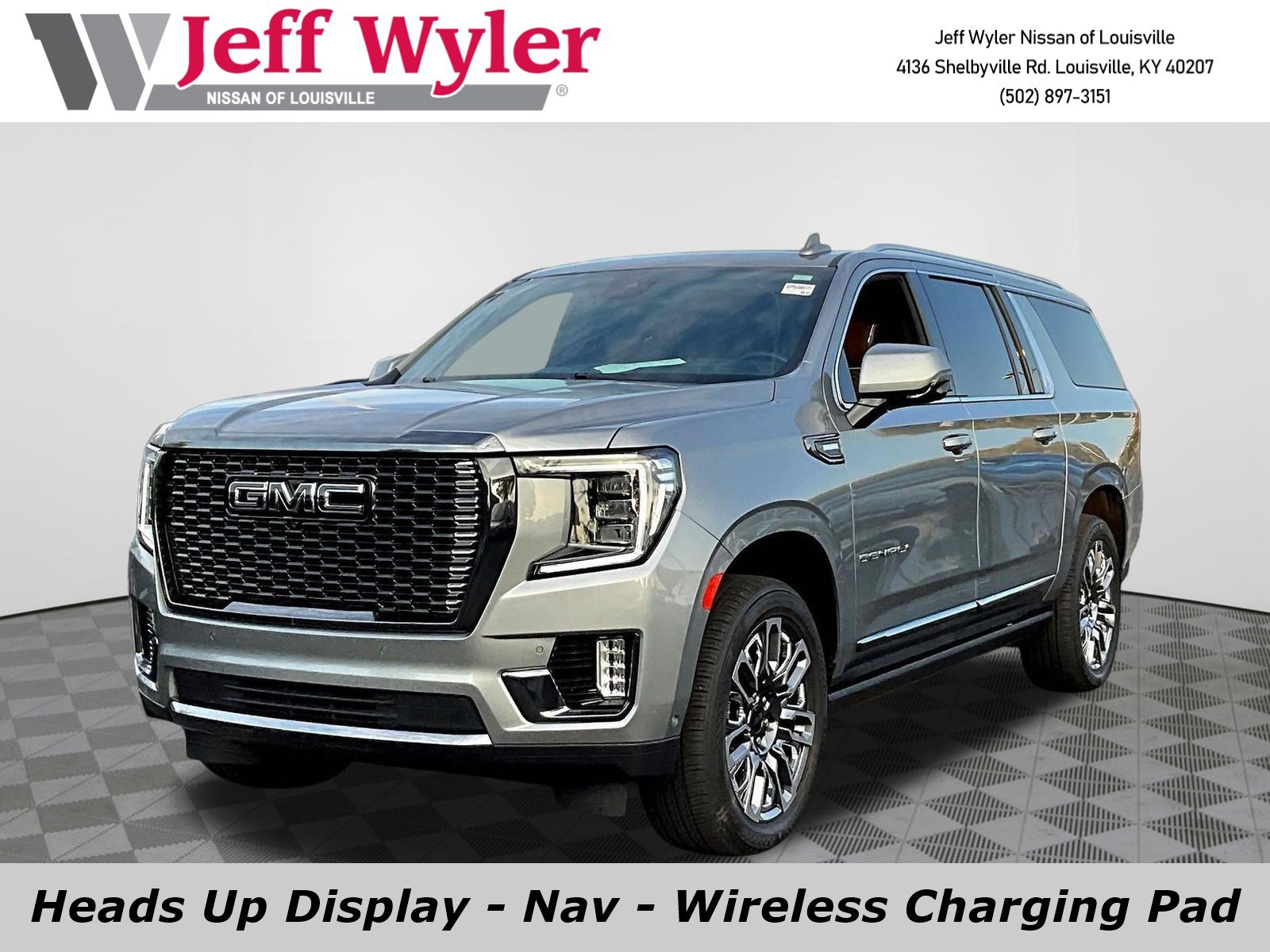 Used 2023 GMC Yukon XL Denali Ultimate w/ LPO, Floor Liner Package AWD/4WD image 1
