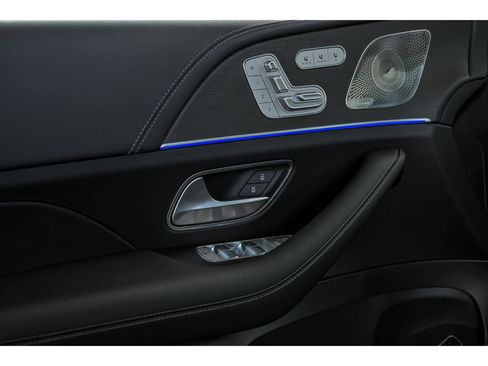 New 2026 Mercedes-Benz GLS 450 4MATIC image 5