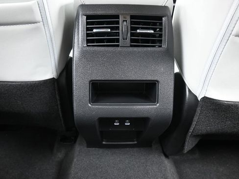 Used 2025 Mitsubishi Outlander SE FWD image 41