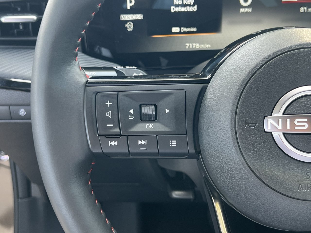 Used 2026 Nissan Kicks SR w/ SR Premium Package FWD image 12