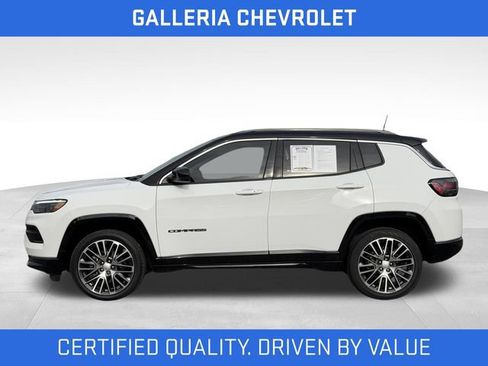 Used 2022 Jeep Compass Limited w/ Elite Group AWD/4WD image 4