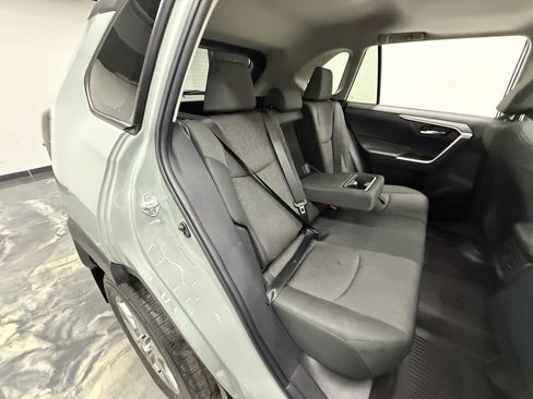 Used 2022 Toyota RAV4 XLE w/ Convenience Package image 24