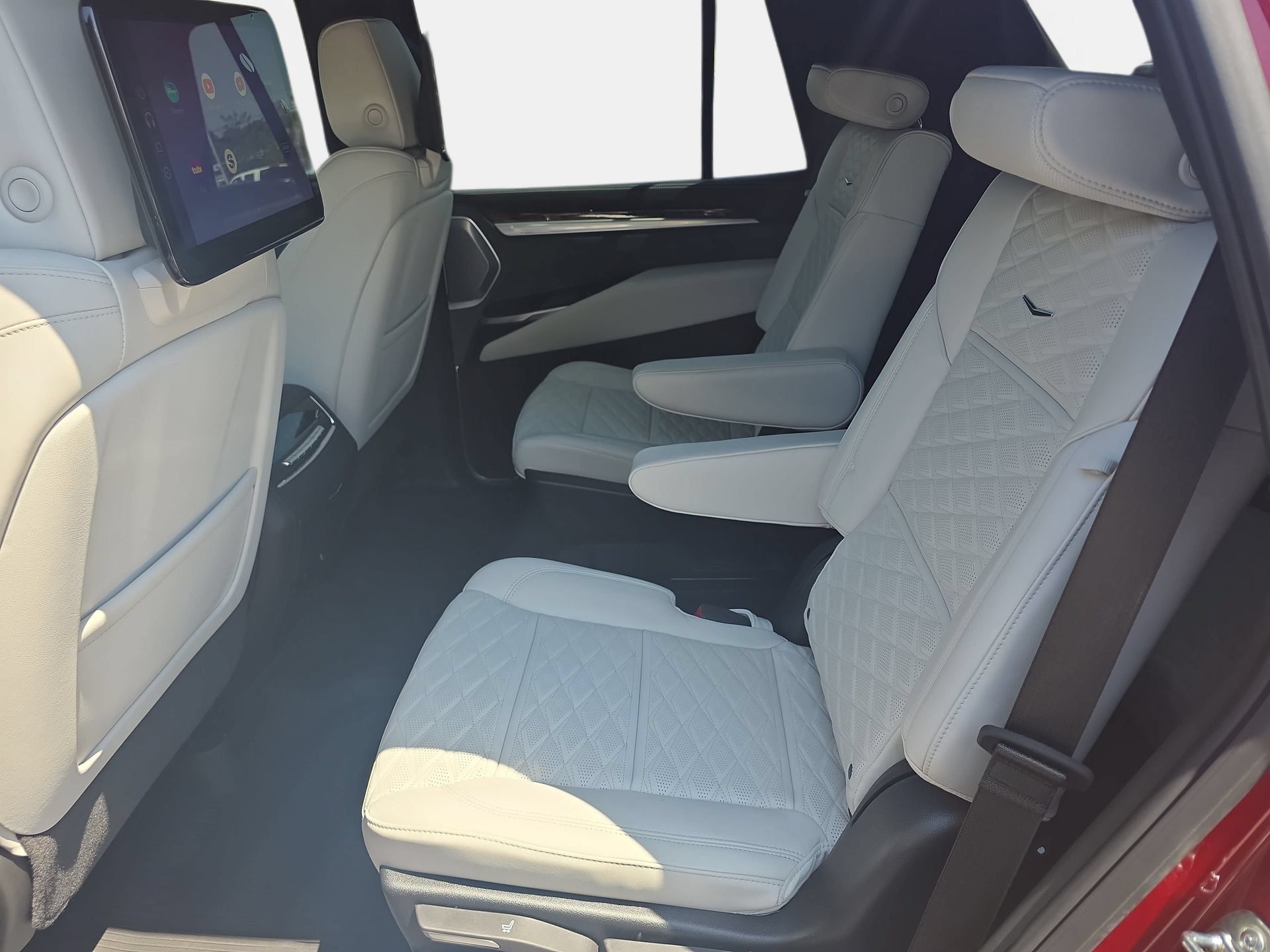 Used 2026 Cadillac Escalade Platinum Sport w/ LPO, ONYX Package AWD/4WD image 14