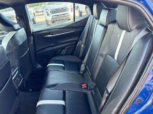 Used 2025 Toyota Camry SE FWD image 13