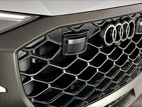 Used 2025 Audi RS Q8 performance image 32