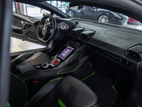 Used 2021 Lamborghini Huracan EVO RWD image 47