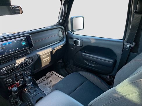 Used 2024 Jeep Gladiator Rubicon w/ Convenience Group image 22