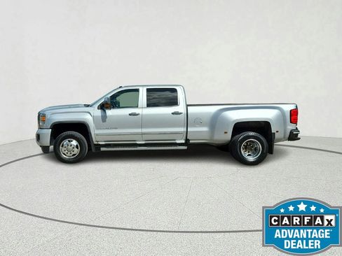 Used 2018 GMC Sierra 3500 Denali w/ Duramax Plus Package AWD/4WD image 2