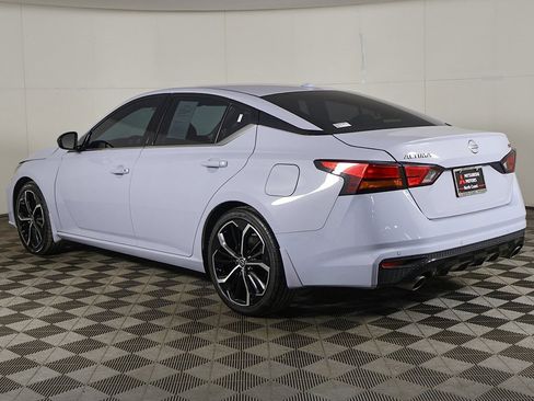 Used 2024 Nissan Altima 2.5 SR w/ SR Premium Package image 9