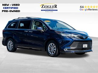 Certified 2022 Toyota Sienna XLE video 1