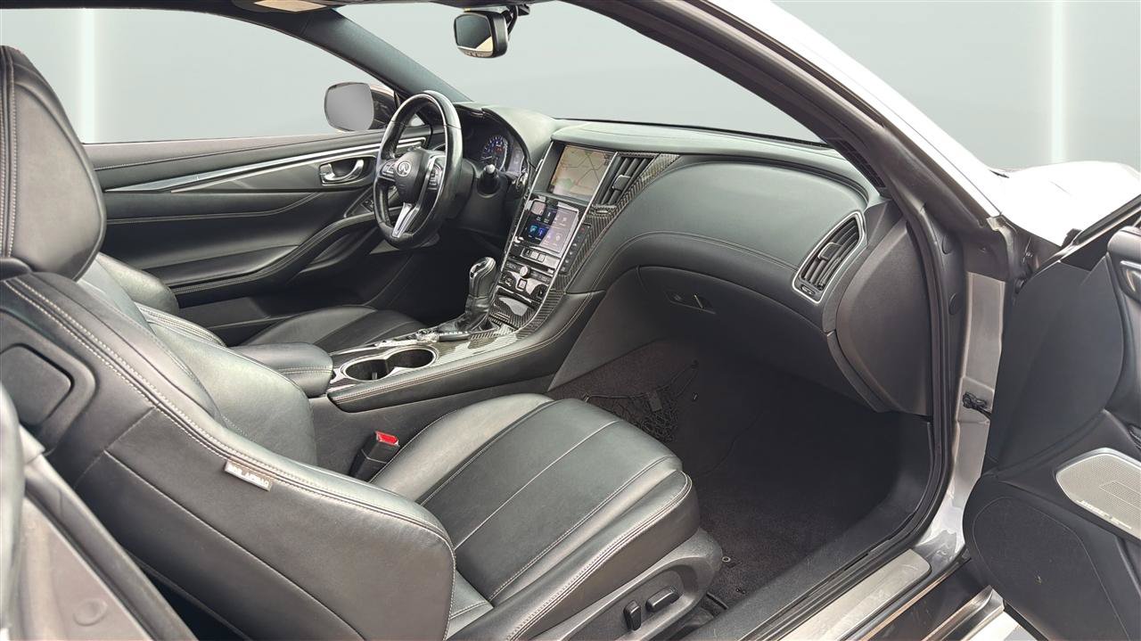 Used 2019 INFINITI Q60 3.0t Luxe w/ Essential Package AWD/4WD image 15