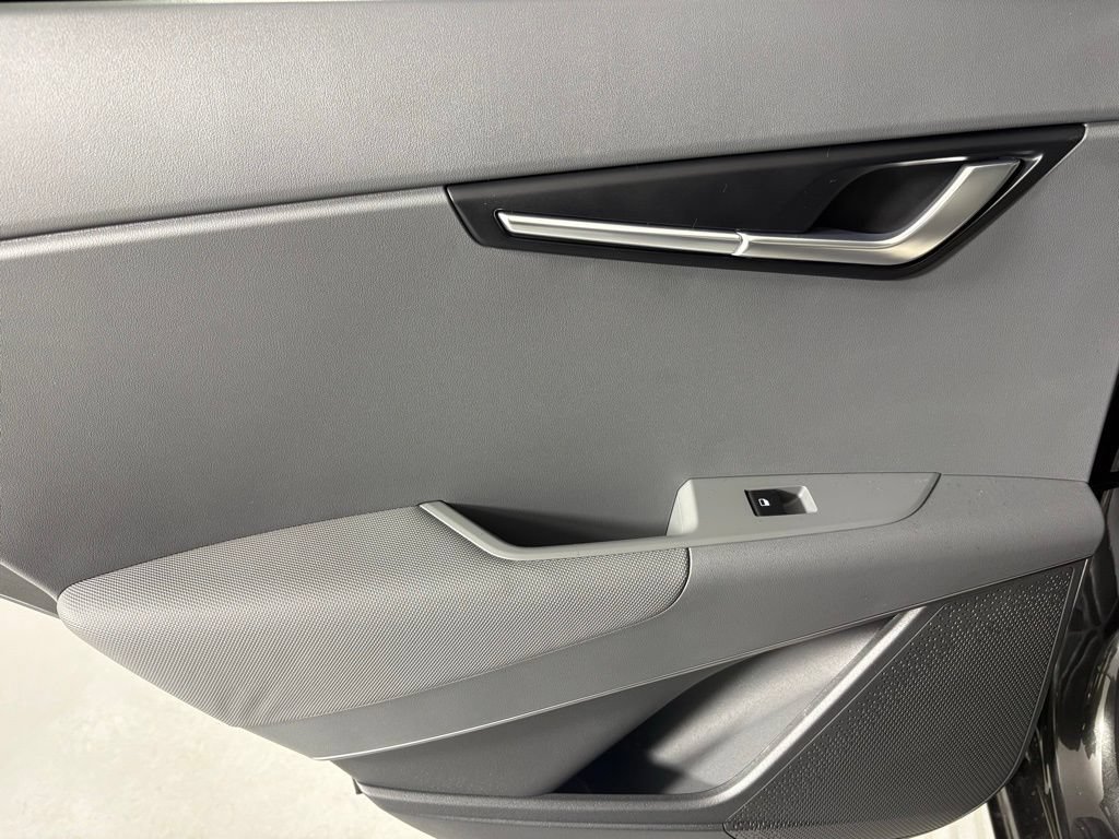 New 2026 Kia Niro EX FWD image 34