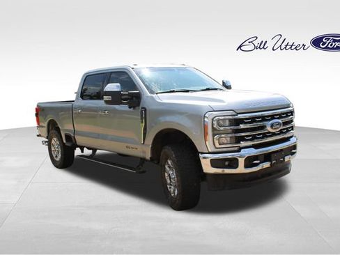 Certified 2023 Ford F250 Lariat w/ Lariat Ultimate Package AWD/4WD image 3