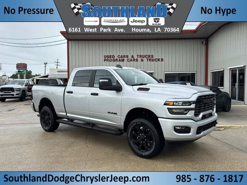 Used 2026 RAM 2500 Big Horn AWD/4WD image 1