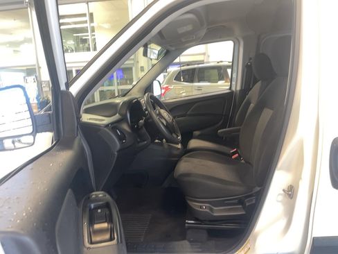 Used 2022 RAM ProMaster City Wagon image 8