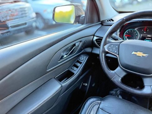 Used 2018 Chevrolet Traverse Premier w/ Redline Edition AWD/4WD image 20