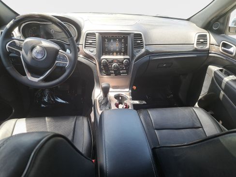 Used 2017 Jeep Grand Cherokee Overland AWD/4WD image 9