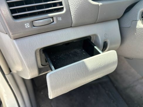 Used 2006 Toyota Camry LE image 32