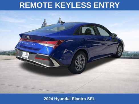 Used 2024 Hyundai Elantra SEL FWD image 5