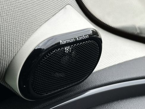 Used 2017 MINI Cooper Clubman ALL4 image 22