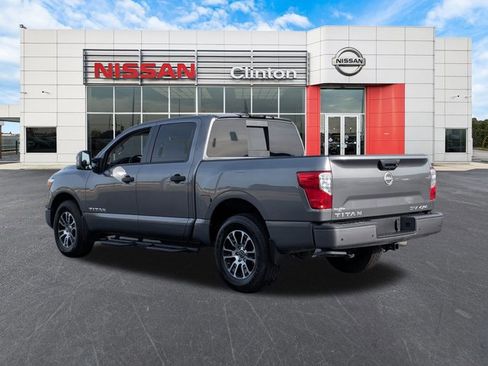 Certified 2024 Nissan Titan SV w/ SV Convenience Package image 5