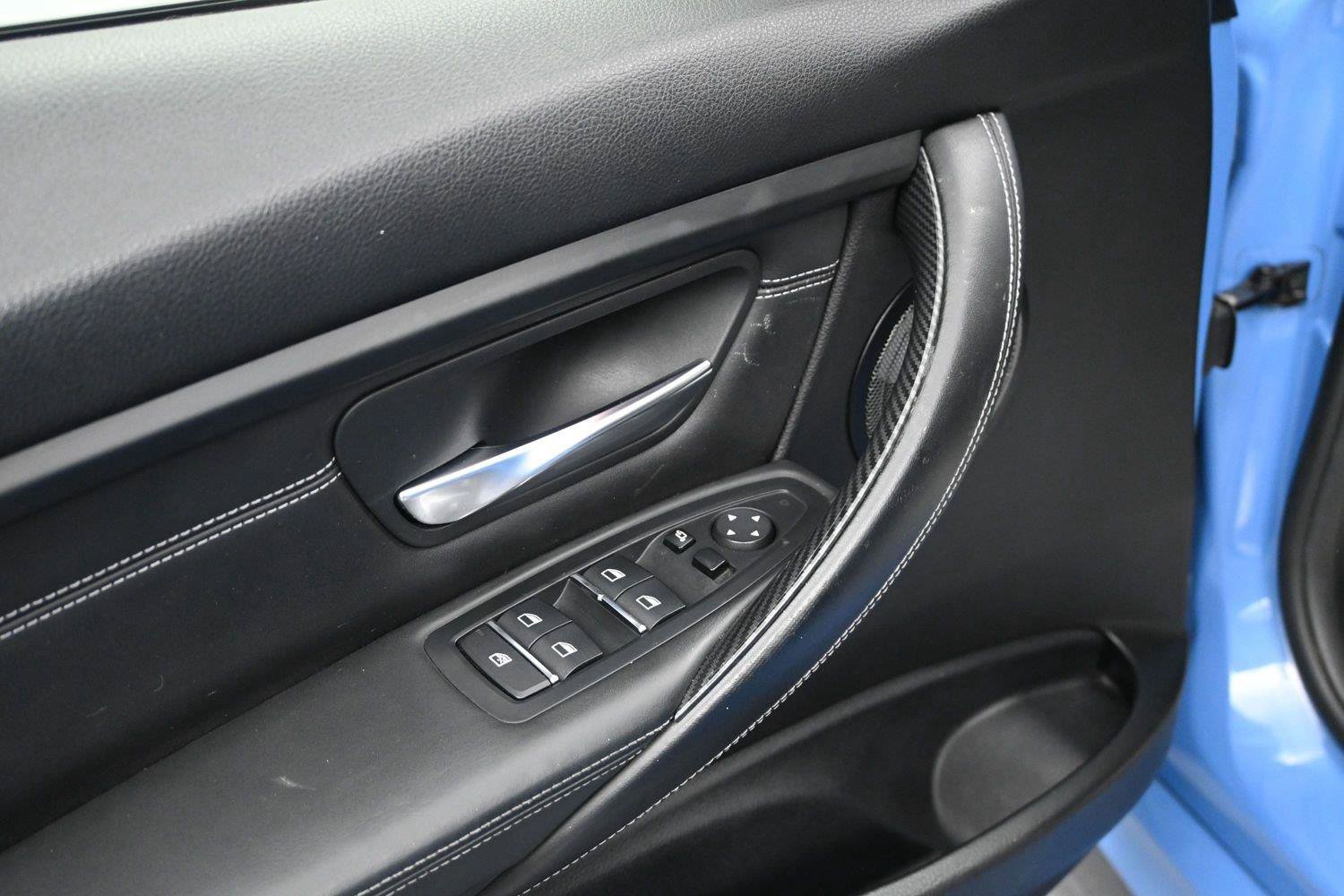 Used 2018 BMW M3 RWD image 9
