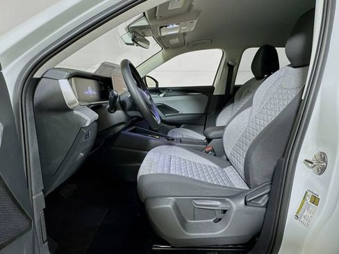 New 2026 Volkswagen Tiguan S FWD image 11