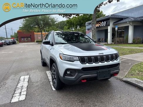 Used 2024 Jeep Compass Trailhawk AWD/4WD image 1