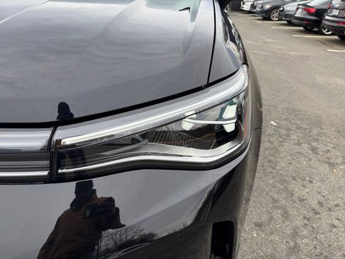 Used 2026 Volkswagen Taos SE image 24